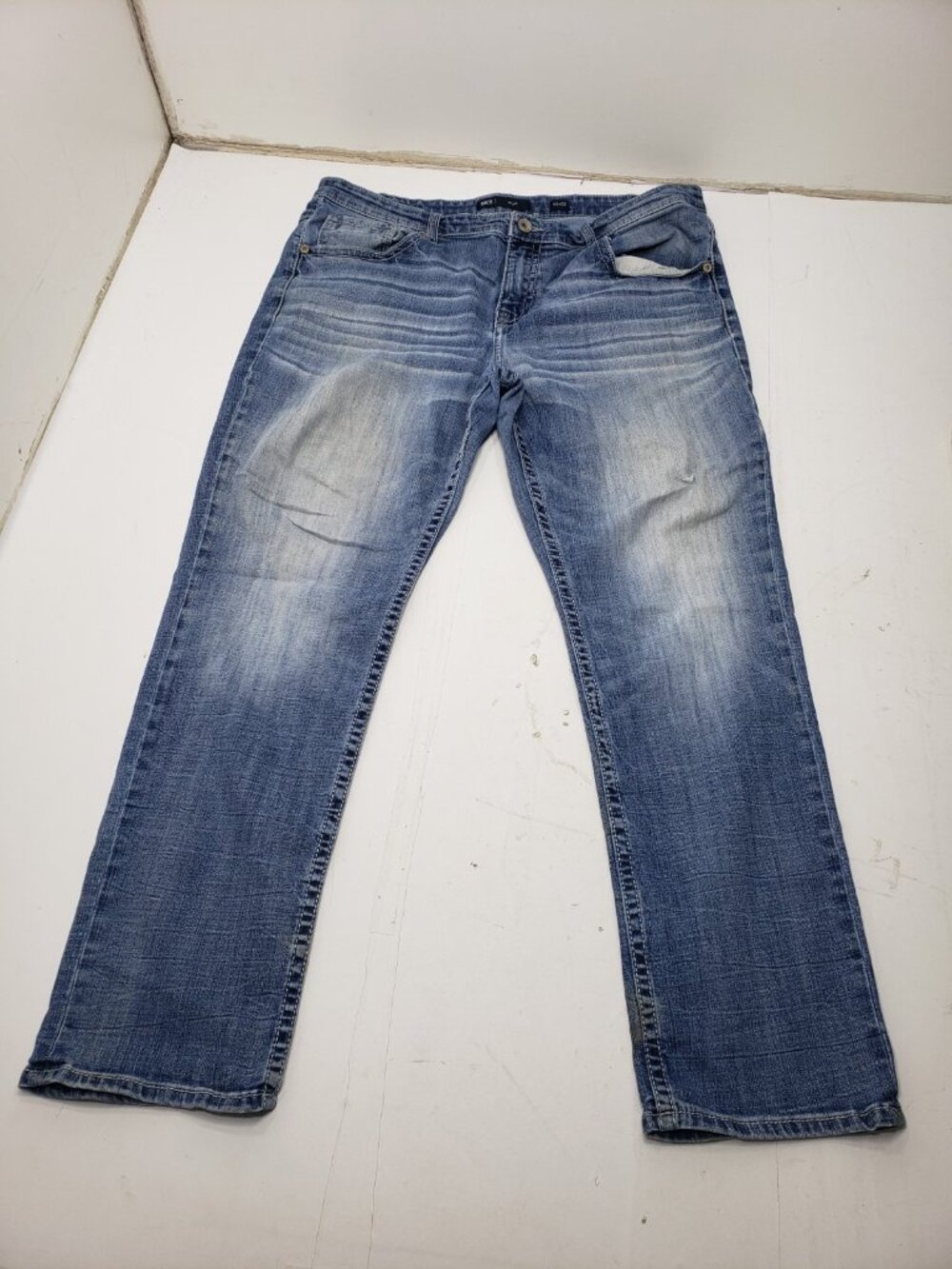 BKE Nolan Jeans Mens 40x32 Blue Denim Relaxed Straight Leg Whiskered Grunge